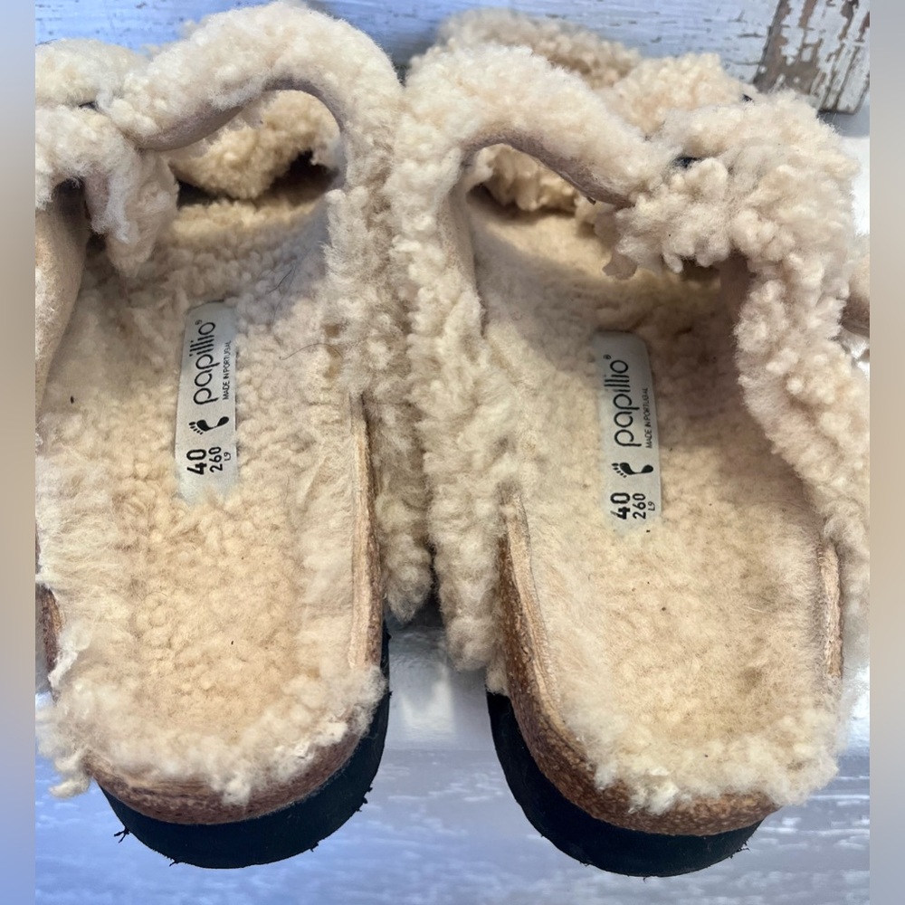 PAPILLIO  Birkenstock BIG BUCKLE PLATFORM SHERPA SANDALS - Picture 6 of 8